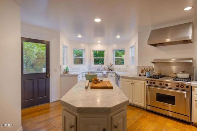 1450 Grand Avenue, Ojai, CA 93023