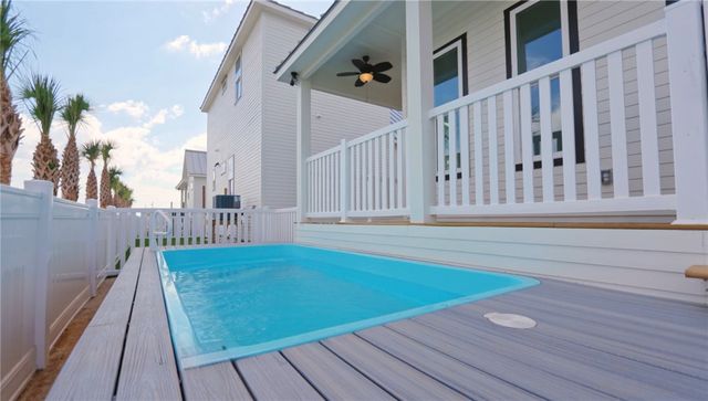 248 St. John Circle, Port Aransas, TX 78373