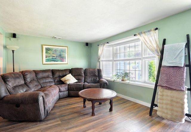 68 Alphonse Rd, Brockton, MA 02302