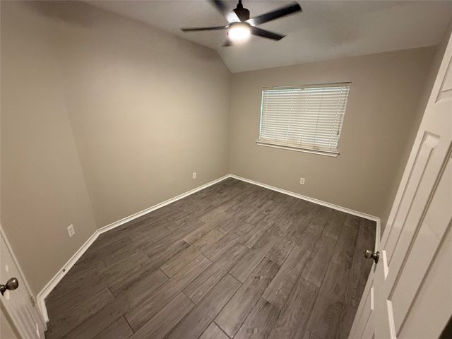 9220 Water Oak Drive, Arlington, TX 76002