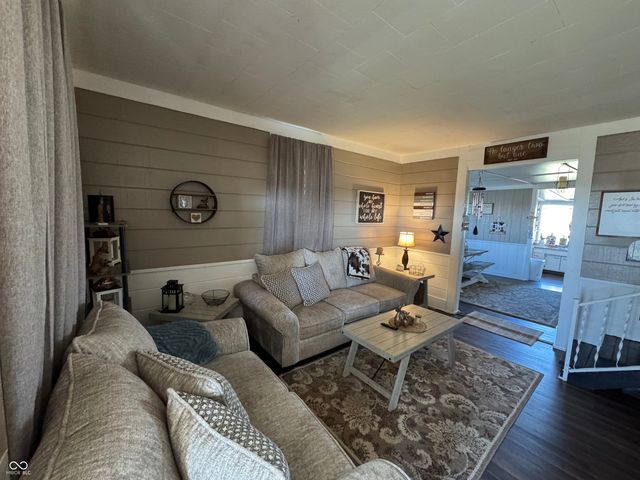 10600 E County Road 50 S, Selma, IN 47383