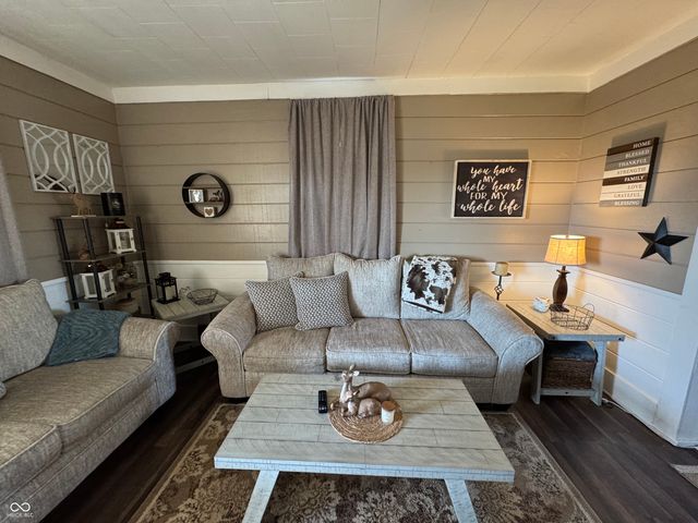 10600 E County Road 50 S, Selma, IN 47383