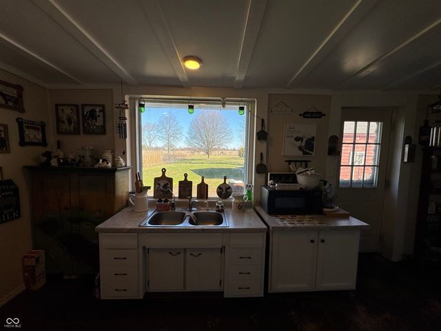 10600 E County Road 50 S, Selma, IN 47383