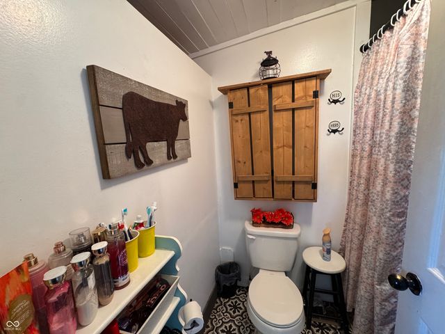 10600 E County Road 50 S, Selma, IN 47383