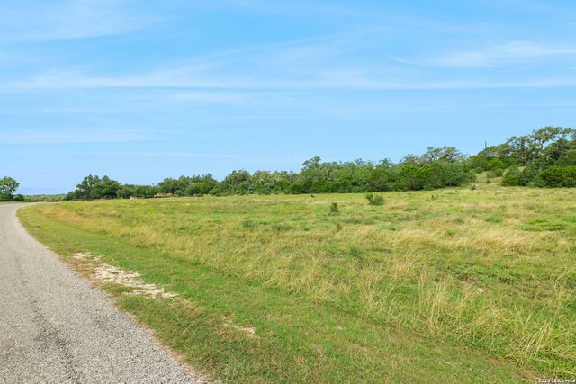 225 Doehne Oaks, New Braunfels, TX 78132