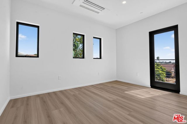 1853 12th Street A, Santa Monica, CA 90404