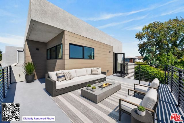1853 12th Street A, Santa Monica, CA 90404