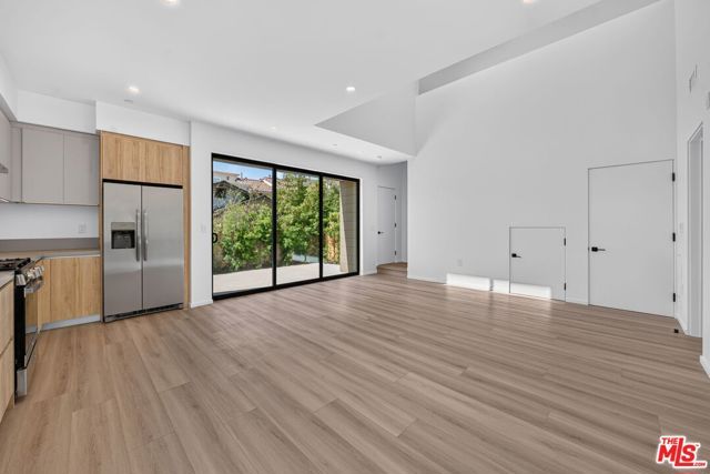 1853 12th Street A, Santa Monica, CA 90404
