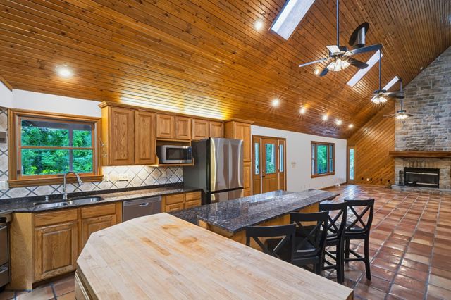 7626 White Chapel Road SE, Newark, OH 43056
