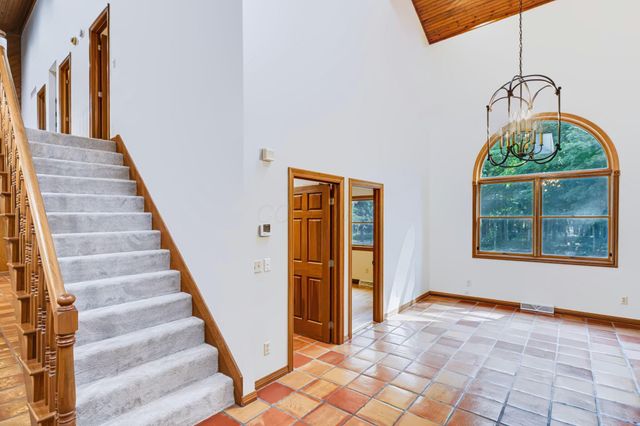 7626 White Chapel Road SE, Newark, OH 43056