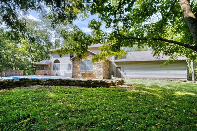 7626 White Chapel Road SE, Newark, OH 43056