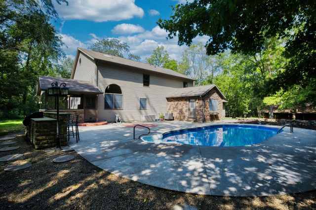 7626 White Chapel Road SE, Newark, OH 43056
