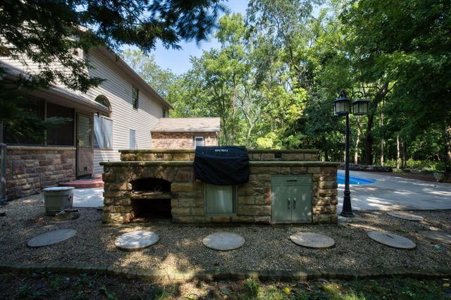 7626 White Chapel Road SE, Newark, OH 43056