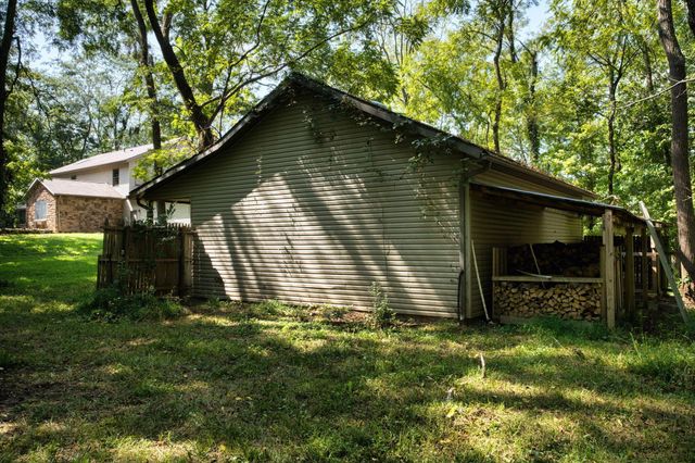 7626 White Chapel Road SE, Newark, OH 43056