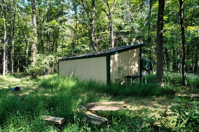 7626 White Chapel Road SE, Newark, OH 43056