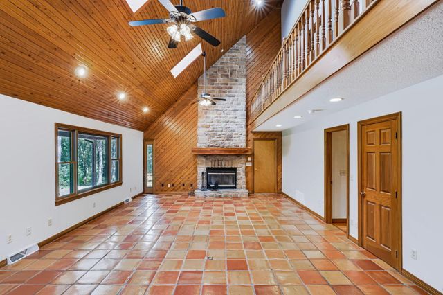 7626 White Chapel Road SE, Newark, OH 43056