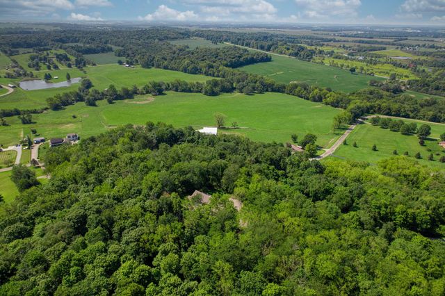 7626 White Chapel Road SE, Newark, OH 43056