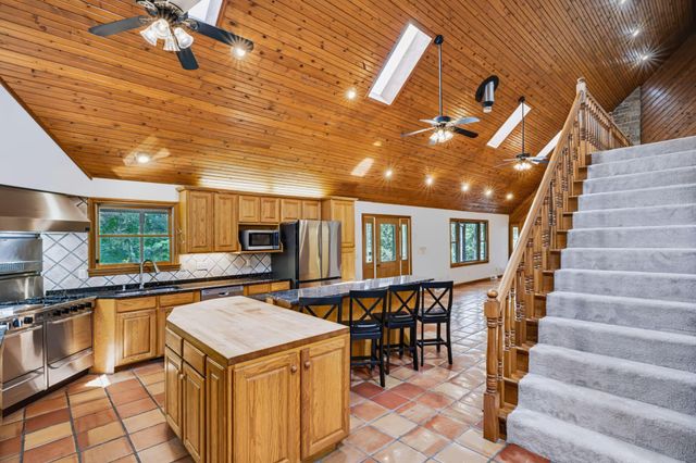7626 White Chapel Road SE, Newark, OH 43056