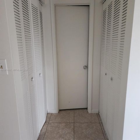 3396 Foxcroft Rd 113, Miramar, FL 33025