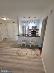 5809 ROYAL RIDGE DR #I, Springfield, VA 22152