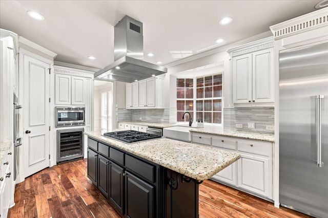 708 Lakeway Drive, Keller, TX 76248