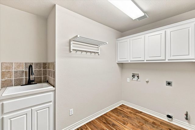 708 Lakeway Drive, Keller, TX 76248