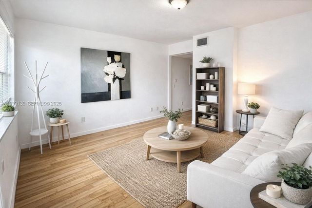 3915 N Meridian Ave 101, Miami Beach, FL 33140