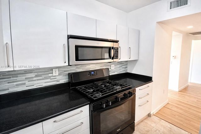 3915 N Meridian Ave 101, Miami Beach, FL 33140