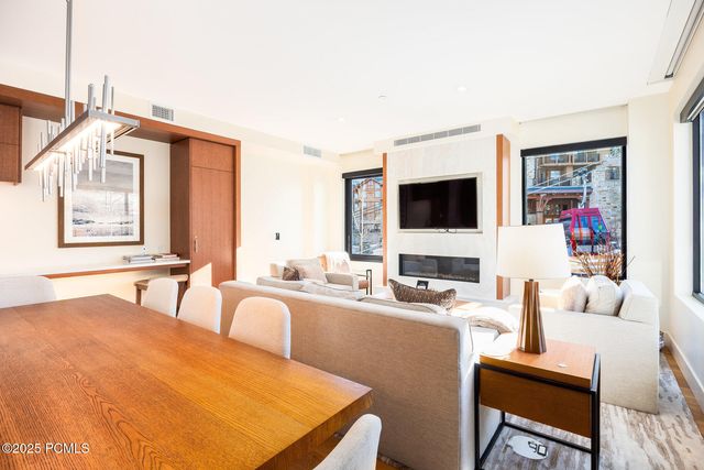 2431 W High Mountain Road 301, Park City, UT 84098