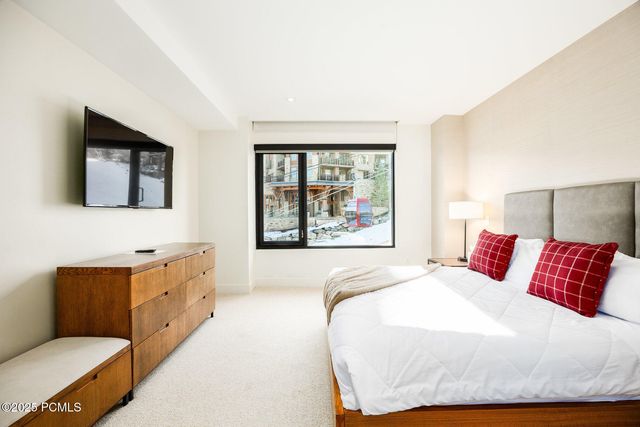 2431 W High Mountain Road 301, Park City, UT 84098