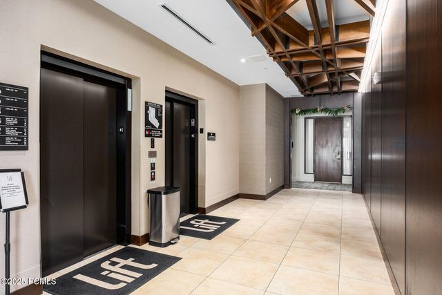 2431 W High Mountain Road 301, Park City, UT 84098