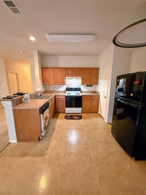 2835 Bronco Drive, Dallas, TX 75237 — photo 3