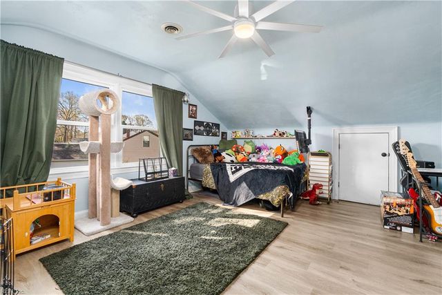 627 Emerald CT, Chesapeake, VA 23320