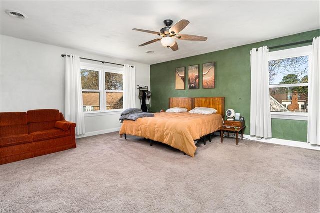 627 Emerald CT, Chesapeake, VA 23320