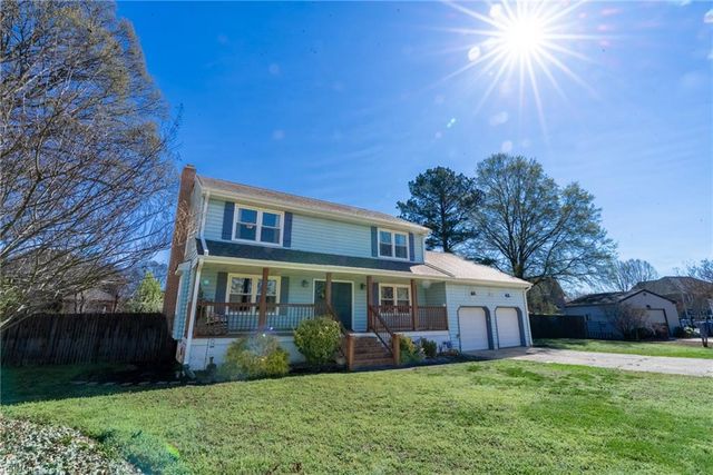 627 Emerald CT, Chesapeake, VA 23320