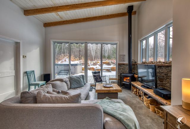 968 Springfield Road, Wilmington, NY 12997