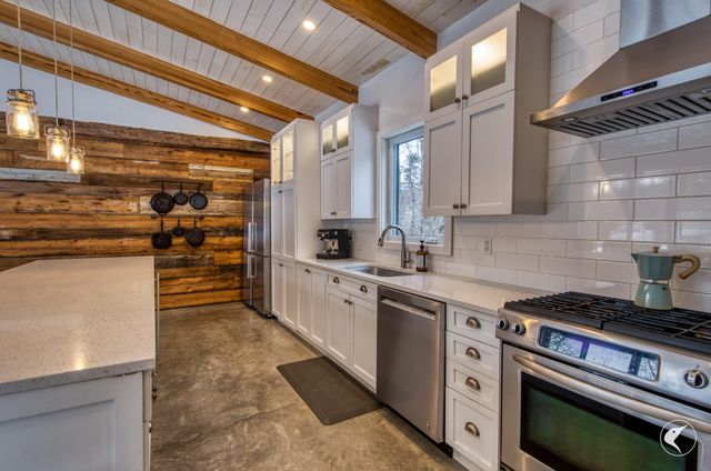 968 Springfield Road, Wilmington, NY 12997