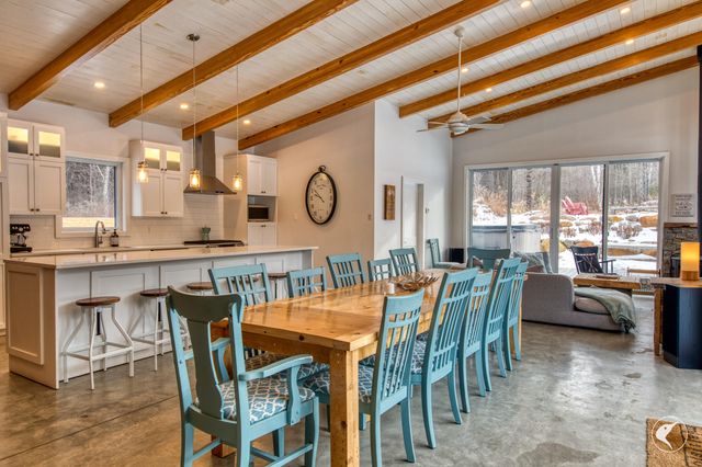 968 Springfield Road, Wilmington, NY 12997