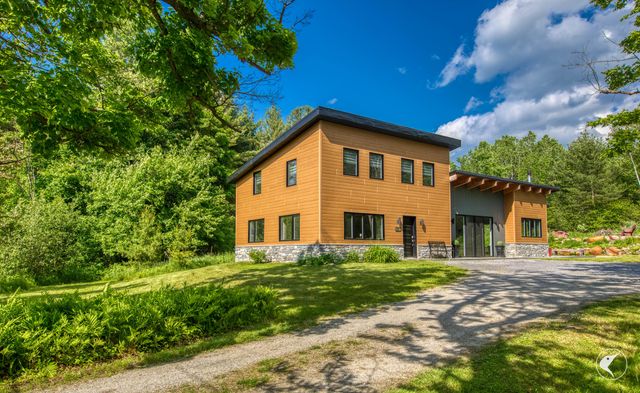 968 Springfield Road, Wilmington, NY 12997