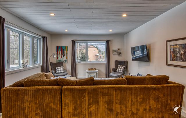 968 Springfield Road, Wilmington, NY 12997