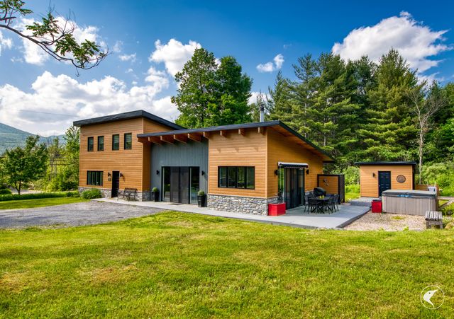 968 Springfield Road, Wilmington, NY 12997