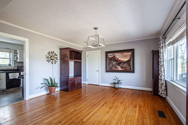 9006 Smithville Hwy, Mcminnville, TN 37110