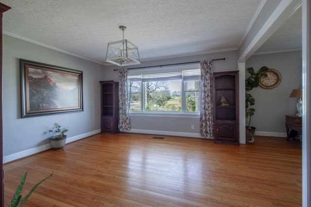 9006 Smithville Hwy, Mcminnville, TN 37110