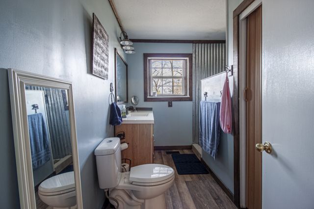 9006 Smithville Hwy, Mcminnville, TN 37110