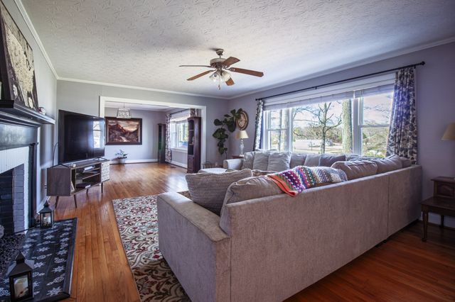 9006 Smithville Hwy, Mcminnville, TN 37110