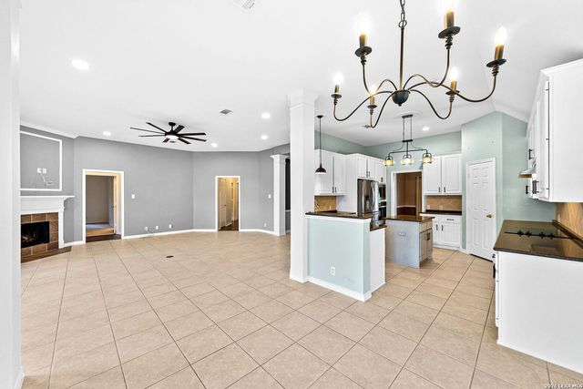 8510 Monument Oak, Boerne, TX 78015