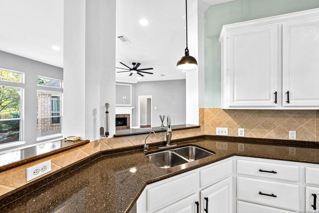 8510 Monument Oak, Boerne, TX 78015