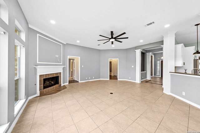 8510 Monument Oak, Boerne, TX 78015