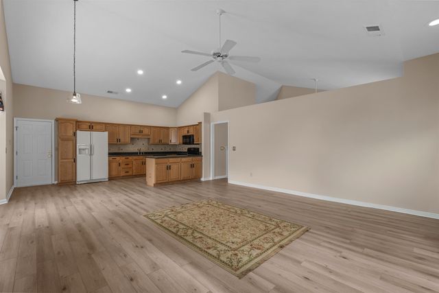 1209 Loblolly Ln., Conway, SC 29526