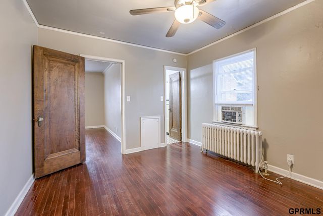 4178 Cass Street, Omaha, NE 68131